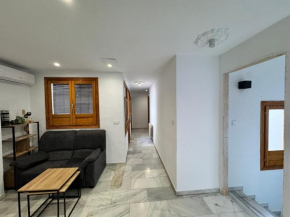 Spacious Top-Floor Room
